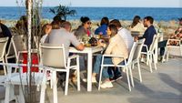 Restaurantul Golful Pescarilor din Agigea, închis temporar de Protecția Consumatorilor după o reclamație privind o posibilă toxiinfecție alimentară