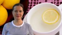 Apa caldă cu lămâie: mit sau adevăr? Ajută cu adevărat la slăbit? Tania Fântână (nutriționist): „Grăsimea corporală nu se topește de la un ingredient special”