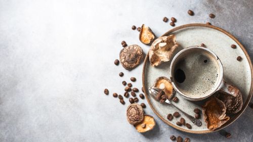 Cafeaua cu ciuperci poate avea beneficii la care nu te-ai fi gândit / Cum să o prepari, în funcție de produsul pe care îl alegi