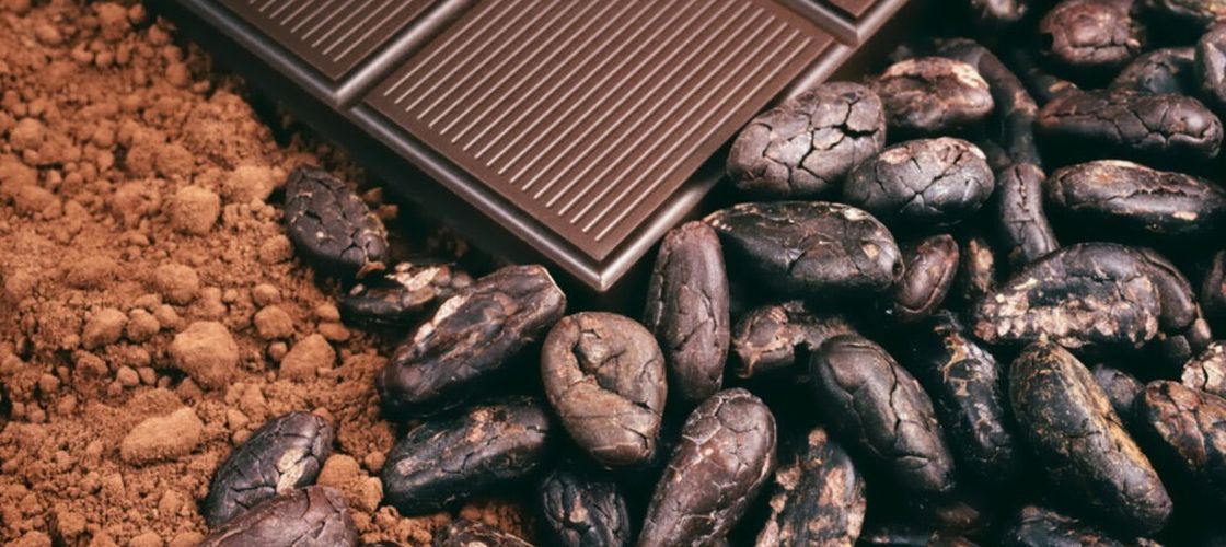 Ciocolata, cartofii, pâinea și uleiul de măsline s-ar putea scumpi semnificativ. Cauzele sunt legate de schimbările climatice, dar și de amenințările la adresa comerțului mondial