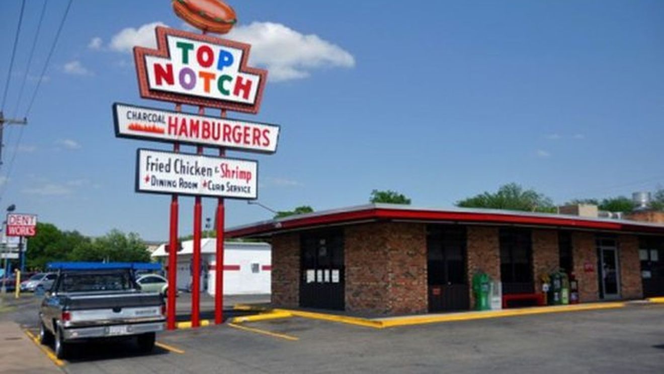 Zece restaurante iconice din filme și seriale TV, care există în realitate / Pot fi vizitate și în unele chiar poți servi aceleași preparate ca și personajele din filme