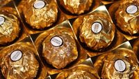 Ferrero înființează o companie industrială în România. Gigantul italian pregătește terenul pentru o posibilă producție locală
