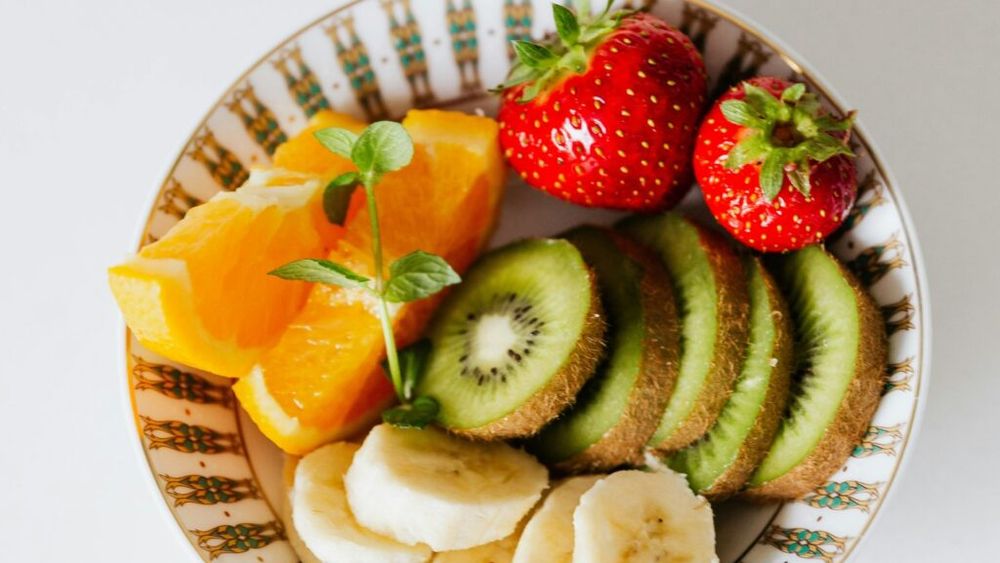 Șapte fructe delicioase de iarnă, ideale pentru pierderea în greutate/Perele reduc pofta de mâncare, grepfrutul stimulează metabolismul iar kiwi reglează tranzitul intestinal