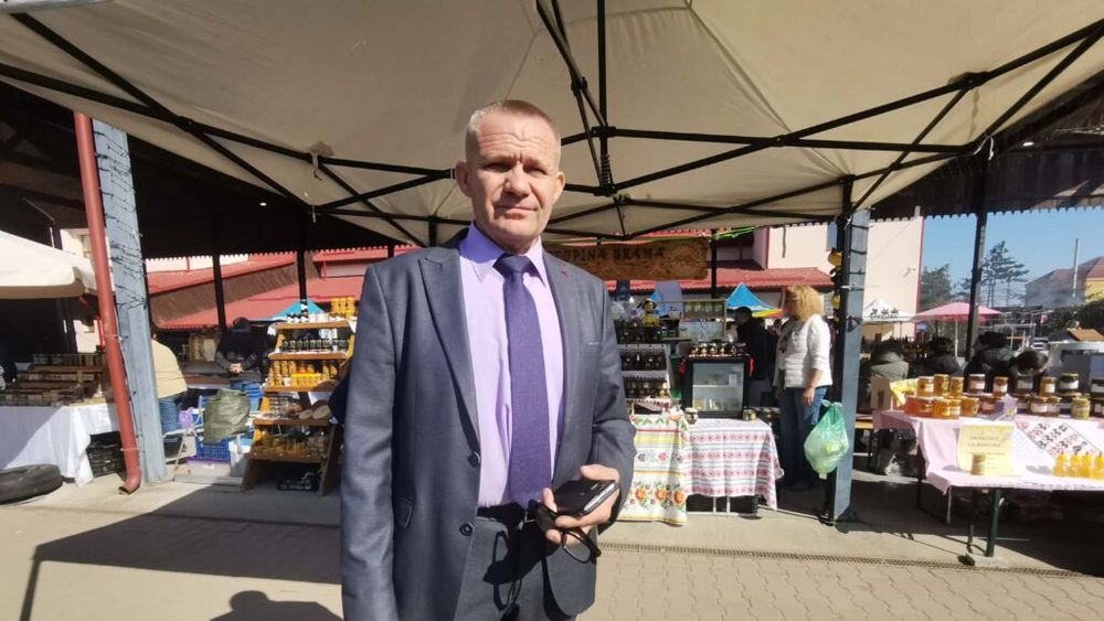 Scumpirea energiei și a carburanților agravează problemele apicultorilor: „Nu există predictibilitate” / „Producția a fost mai puțin de jumătate față de alți ani”