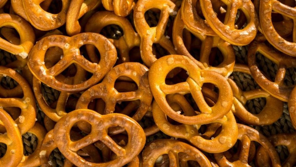 Cât de sănătoși sunt covrigii/Un nutriționist explică ce avantaje și dezavantaje aduce pentru sănătate consumul lor