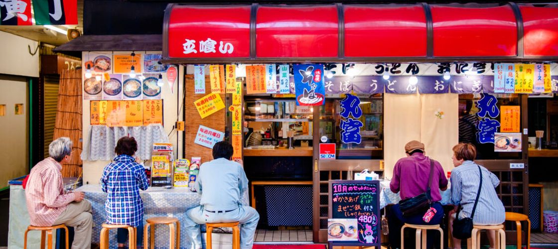 Sushi și ramen sunt pentru turiști / Ce mănâncă, de fapt, japonezii acasă și la restaurant