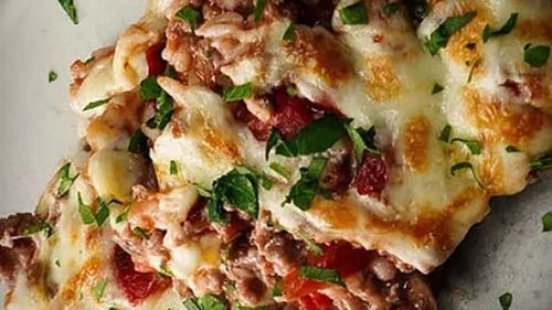 Hamburger fără chiflă, gătit la cuptor/Un prânz excelent lângă cartofi pai sau de luat la birou/Lângă o salată e mai potrivit pentru cină