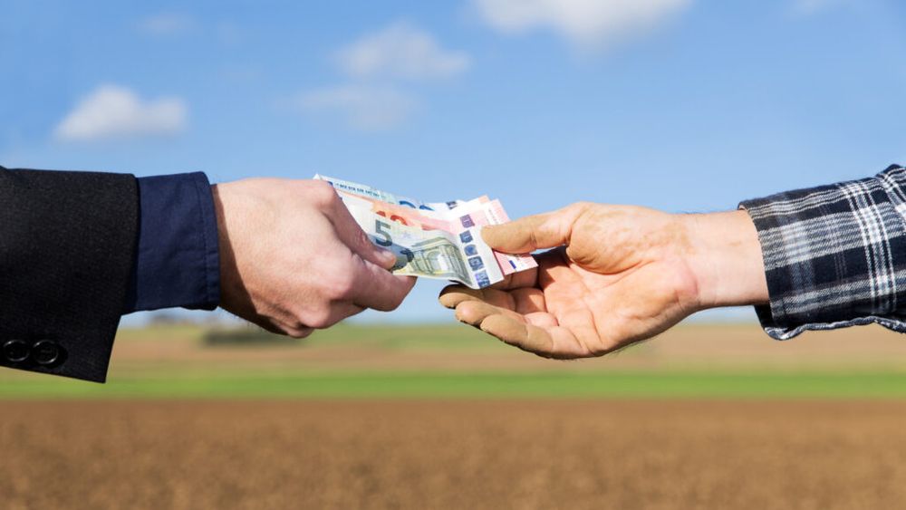 Agenţia pentru Finanţarea Investiţiilor Rurale informează fermierii care au solicitat finanţări că au intrat în vigoare noile coduri CAEN