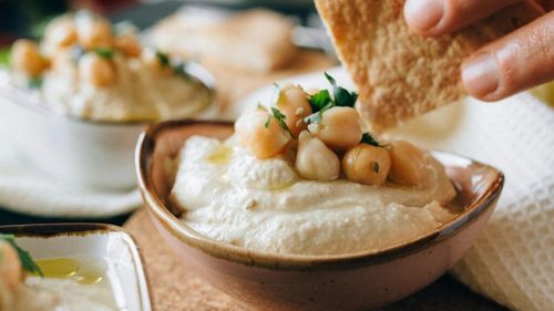 Alimente ieftine și la îndemâna oricui, care pot reduce colesterolul și preveni atacurile de cord, potrivit unui studiu/ Un consum zilnic de năut, fasole sau alte leguminoase, poate readuce colesterolul în limite normale