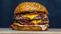 Cei mai buni burgeri din lume în 2026 / De la wagyu japonez la brisket afumat nouă ore