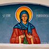 Ce e bine să dai de pomană de Sfânta Parascheva. Tradiția mai puțin cunoscută din spatele covrigilor și al colacilor