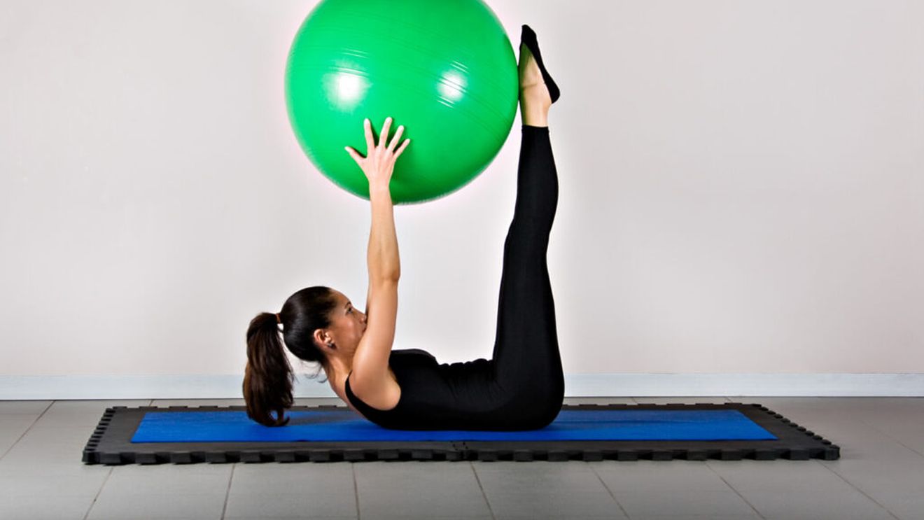 Poate Pilates să-ți facă mușchii „lungi și supli”?