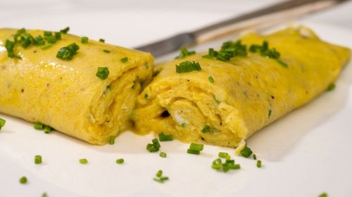 Lecții de omletă și de viață de la bucătarul francez Jacques Pépin, la 89 de ani: „Greșeala nu există. Mănânci și încerci din nou” / Bonus: trucul bucătarului pentru cel mai fin preparat din ouă