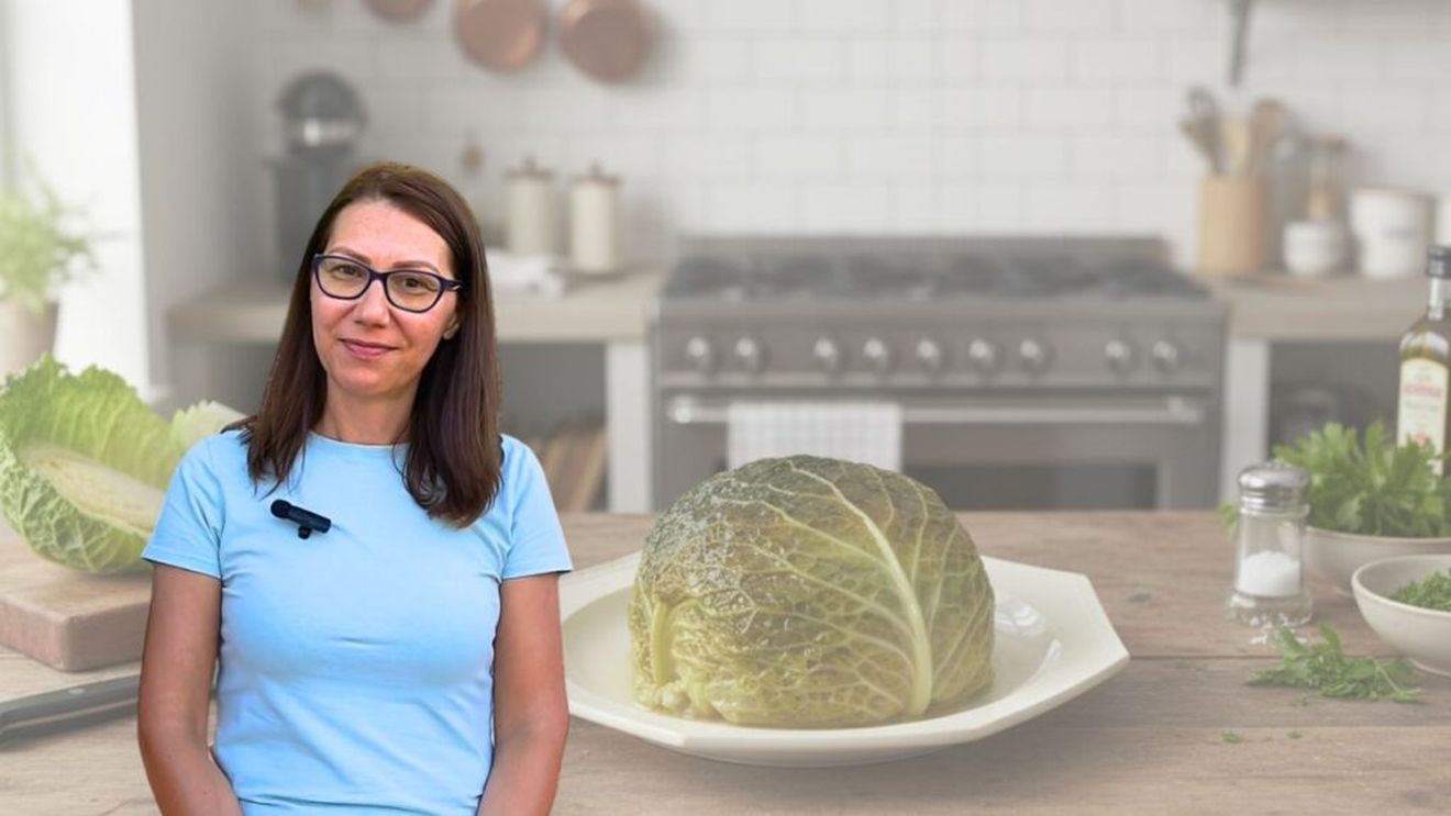 VIDEO | Sarmale și Tapas | Cum au ajuns spaniolii dintr-o mică localitate de pe Costa Blanca să mănânce varză murată românește/ Claudia Țocu: „Noi i-am învățat cu varza murată, aici nu se mânca așa ceva”