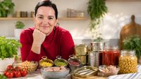 Cele mai sănătoase conserve din supermarket și cele pe care le poți cumpăra fără griji. Nutriționistul Tania Fântână explică la ce trebuie să fii atent