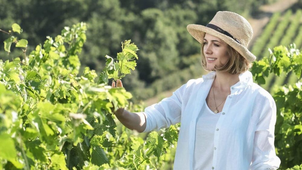 Marinela Ardelean lansează „România din cramă în cramă”, un serial documentar dedicat vinului și enoturismului românesc