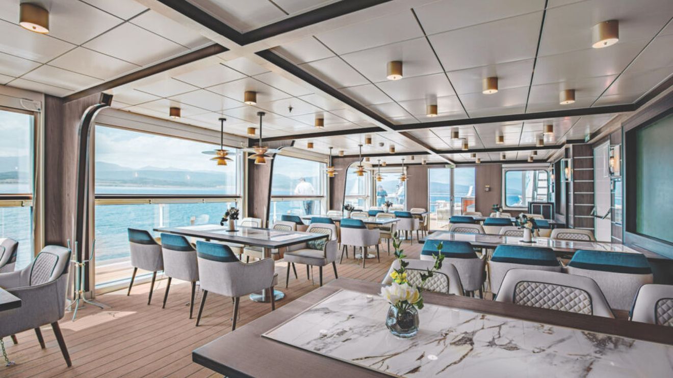 VIDEO | Lux și cincisprezece Stele Michelin/ Primul vas de croazieră boutique din Spania pleacă din Málaga