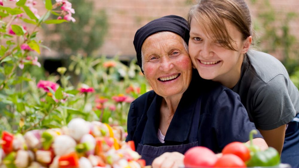 10 nutrienți esențiali pe care mulți oameni nu îi consumă suficient, deși cred că mănâncă sănătos / Ce spun cercetătorii despre îmbătrânirea sănătoasă