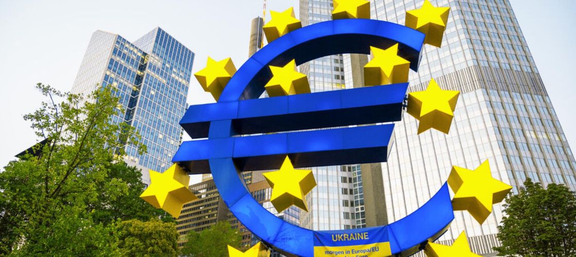 Suspiciuni de mită și fraudă cu fonduri europene în  valoare de 200.000 de euro / Un primar din România a fost prins în flagrant în timp ce primea mită
