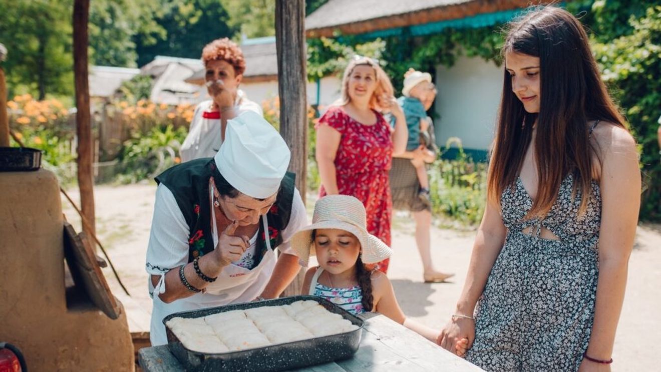 Muzeul ASTRA din Sibiu vrea să atragă turiștii prin mâncare / 800.000 de lei pentru cinci bucătării tradiționale funcționale