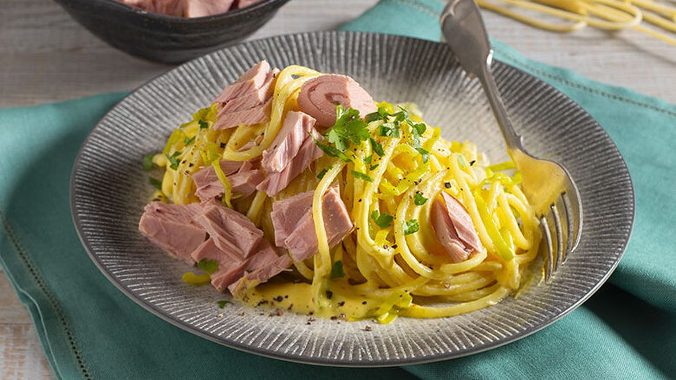 Rețetele Juanitei | Paste ușoare cu ton/Trei combinații delicioase, în stil mediteraneean, pentru cină