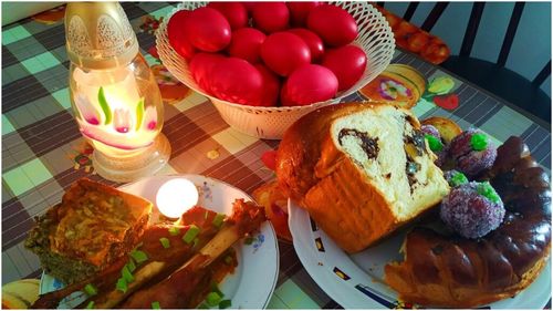 Nutriționistul Tania Fântână: Cum arată un meniu tradițional de Paște de 1500 kcal