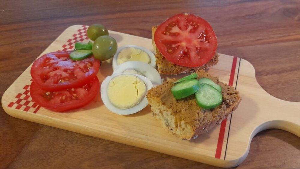 Rețetele Juanitei. Tartine cu pate de ficat de casă. Fără E-uri, fără conservanți, doar ”fainoșag”