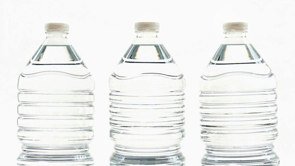 Spania: Coadă la apă îmbuteliată în regiunea Costa Blanca, afectată de secetă