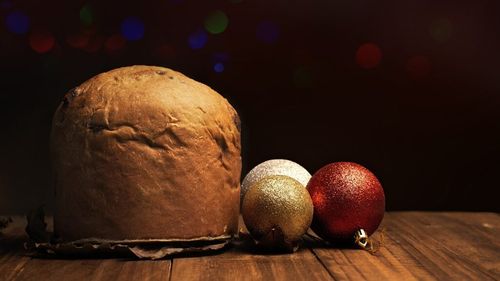 PanCricri, primul panettone cu făină de greieri și greieri trași în ciocolată în compoziție
