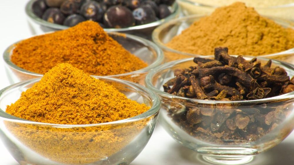 Autorităţile indiene recheamă loturi de condimente de la două companii din cauza riscului de contaminare cu pesticide şi insecticide