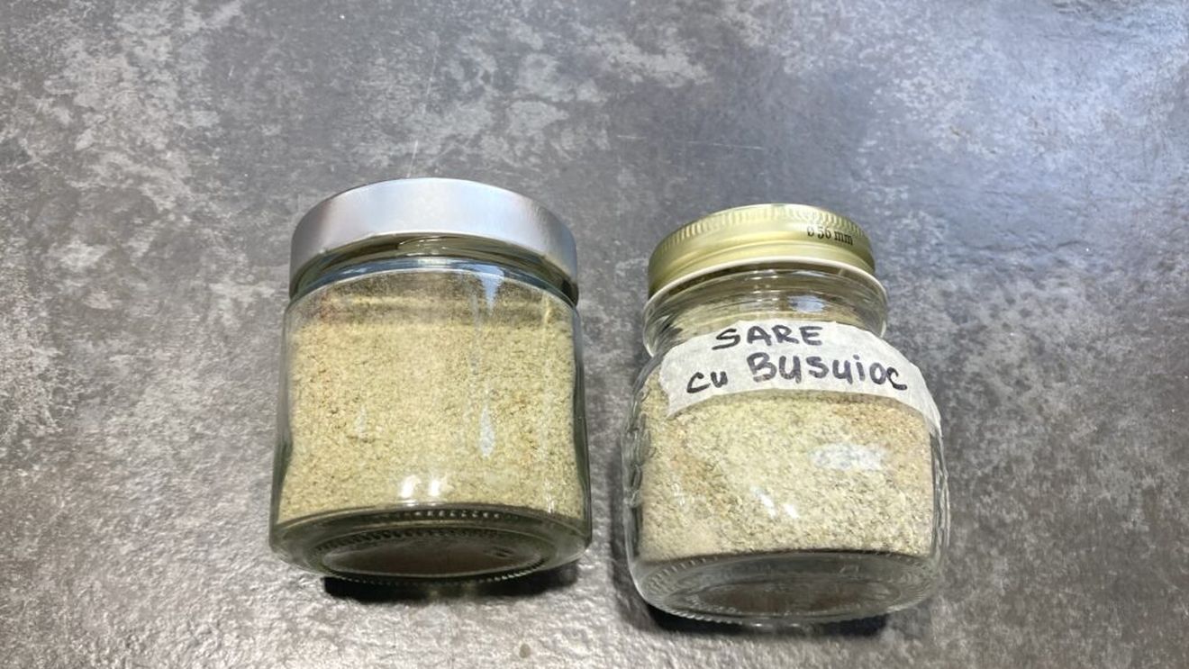 ABC în bucătărie | Cum conservi busuiocul pentru un plus de savoare iarna: rețeta simplă de sare aromată făcută în casă (FOTO)
