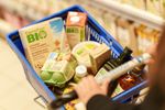 Produsele bio, între modă și realitate economică / De ce ajung consumatorii să plătească mai mult pentru eticheta „ecologic”