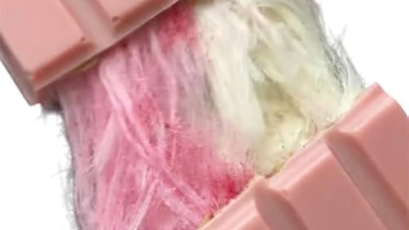 VIDEO | Ciocolata Dubai și-a găsit „rivala”. Noua senzație pe TikTok: ciocolata cu vată de zahăr, „Angel Hair Chocolate” / Cum poți să o prepari acasă