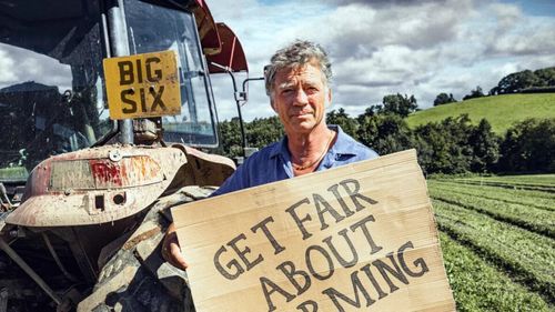 Parlamentul European întărește protecția fermierilor în fața lanțurilor din retail/ „Scopul nostru este acum să finalizăm procesul legislativ până la sfârșitul anului pentru a asigura o remunerare echitabilă pentru munca fermierilor și valoarea produselor lor, la înălțimea așteptărilor a milioane de cetățeni europeni”