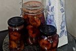 Dulceață de prune coapte la cuptor, în suc propriu. Călugărul bucătar de la Mănăstirea Dervent: „Uneori cele mai bune rețete sunt și cele mai simple” / Cum se prepară