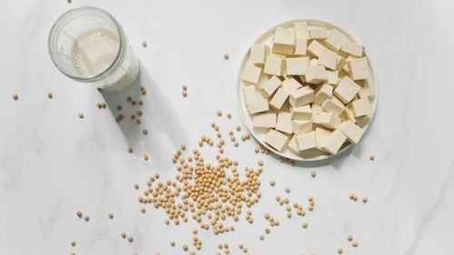 11 alimente foarte sănătoase pe care nu le mănâncă „aproape nimeni”, în ciuda faimei lor, potrivit unei specialiste / Varza de Bruxelles are „un gust necomestibil”, iar tofu „niciodată nu devine mai bun”