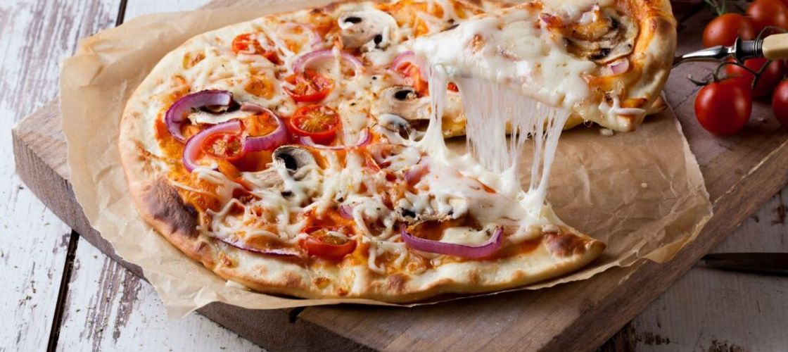 Roboții concepuți să prepare pizza nu au reușit până acum să confirme promisiunile industriei de automatizare. Companiile din domeniu au pierdut milioane, dar industria nu renunță la automatizare