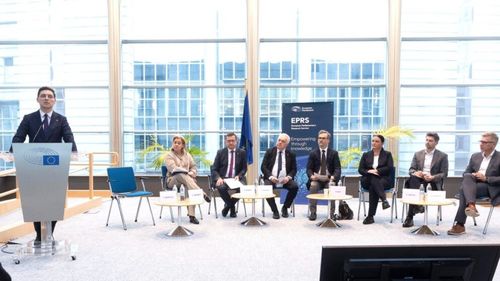 Acțiune fără precedent la nivel european: Eurodeputați și miniștri din Europa de Est cer protejarea finanțării pentru fermieri / Victor Negrescu: „Agricultura este pilonul care menține stabilitatea economică și socială a Uniunii!”