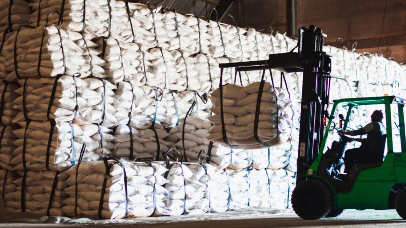 Piața zahărului: Ucraina a exportat o cantitate record de 108.000 de tone în luna mai / Grupul francez Cristal Union vrea să îşi dubleze exporturile în sezonul 2024/25