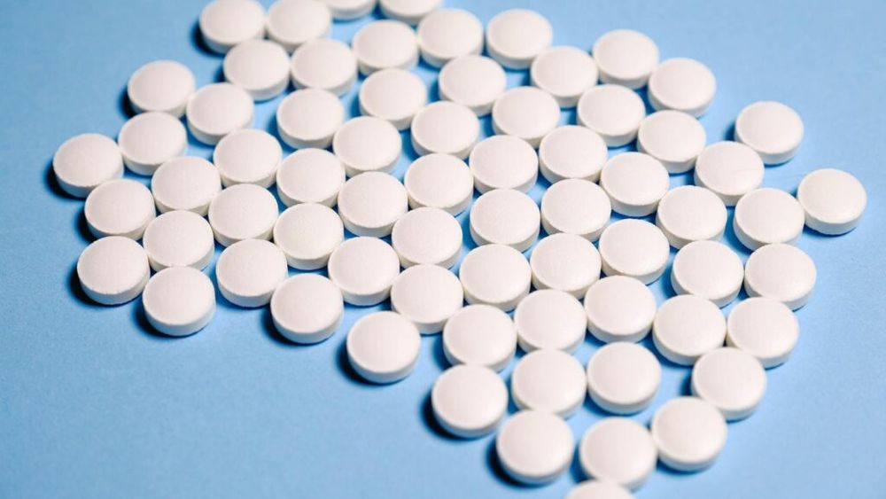 Studiu: Consumul zilnic de aspirină ar putea contribui la scăderea riscului de cancer colorectal / Boala poate fi cauzată inclusiv de o dietă nesănătoasă