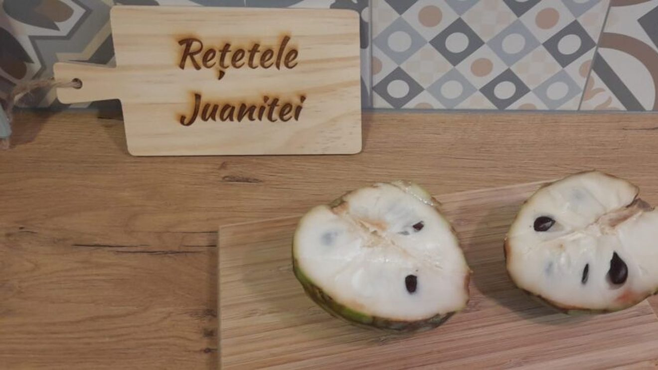 ABC în bucătărie | Cum cureți și consumi chirimoya, fructul care conține 90% zahăr/ Îl poți folosi ca îndulcitor în deserturi sau consuma ca atare