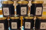 Mierea violet din Carolina de Nord sfidează știința / Nimeni nu știe exact de ce albinele produc această raritate ce apare doar într-o regiune restrânsă