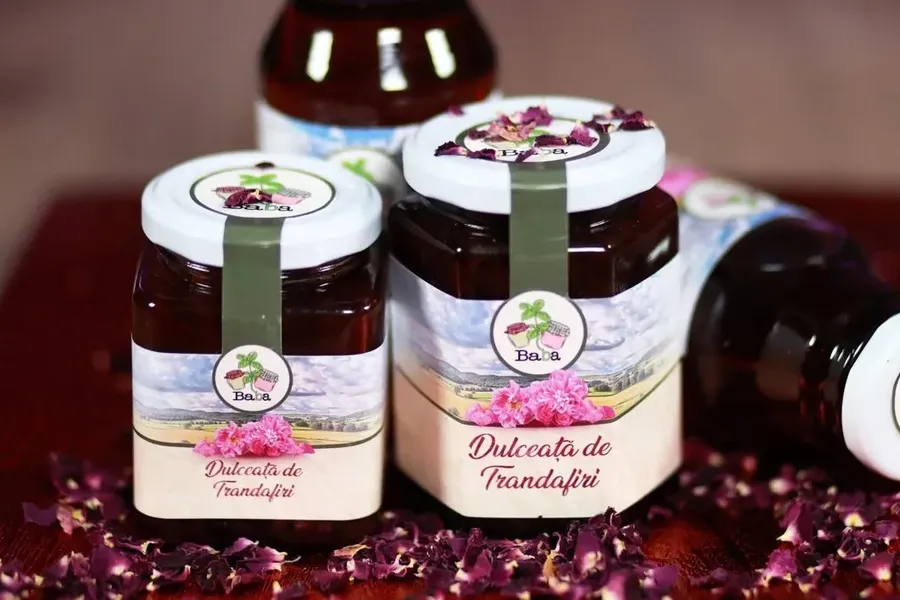dulceata-trandafiri-Baba