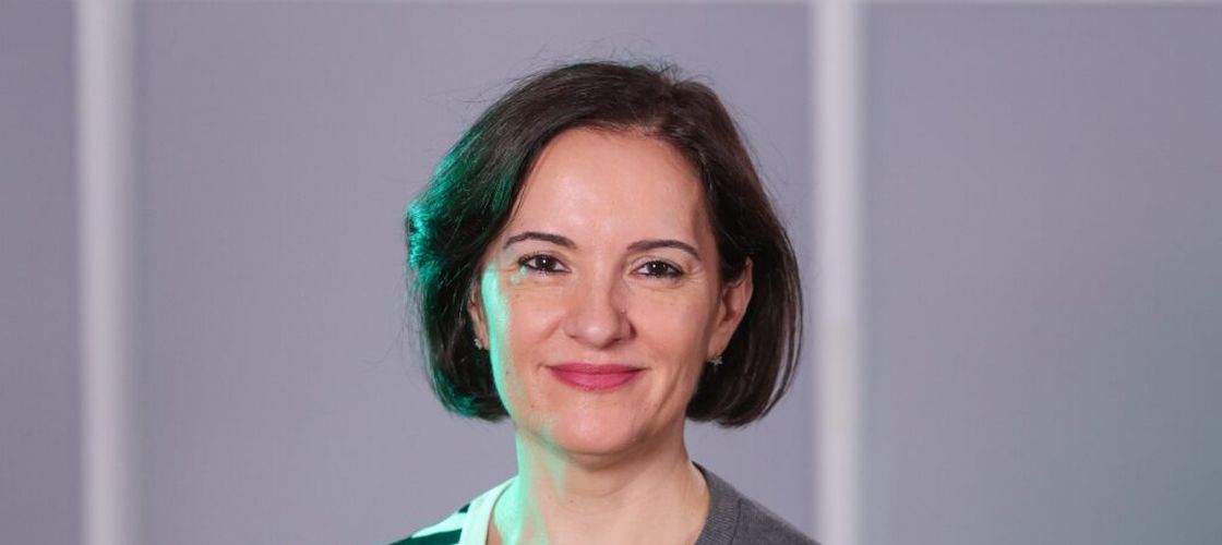 Vrem să slăbim, dar eliminăm alimente care ne ajută să absorbim vitaminele și mineralele. Nutriționistul Tania Fântână ne explică unde greșim
