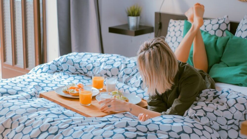 Top 4 carbohidrați pe care să îi consumi la micul dejun dacă vrei să slăbești. De ce este bine să alegi ovăzul granulat în defavoarea fulgilor de ovăz