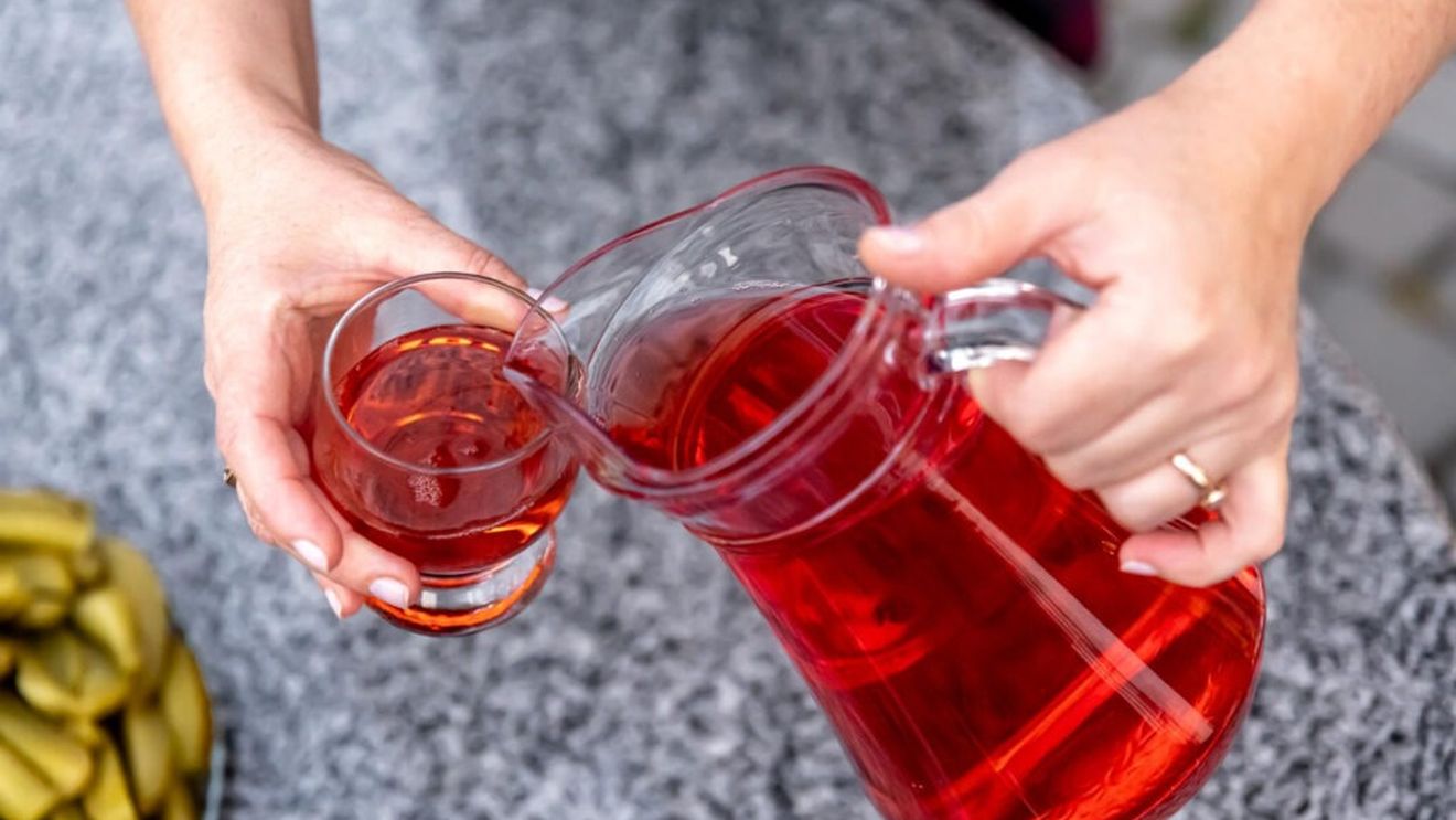 Ceaiul de ghimbir cu sfeclă, o băutură veche cu reputație terapeutică / Specialiștii vorbesc despre efectul pe care îl are asupra tensiunii arteriale