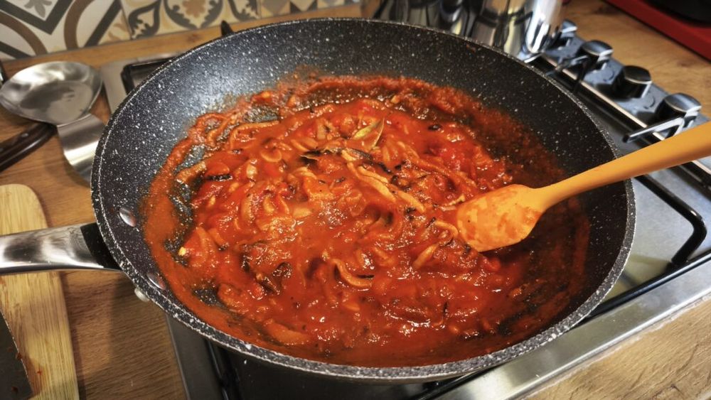Sos proaspăt de roșii „al pomodori”, pentru cele mai bune și mai autentice paste/ Rețeta tradițională italiană, în stilul lui chef Richard Abou Zaki/ O prepari în 30 de minute