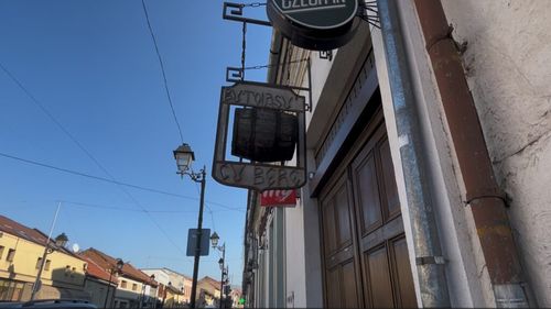 VIDEO | Restaurant cu parfum de epocă / Un restaurant din Baia Mare mai vechi de 100 de ani, reabilitat în urmă cu câțiva ani, păstrează atmosfera anilor de la început de secol XX