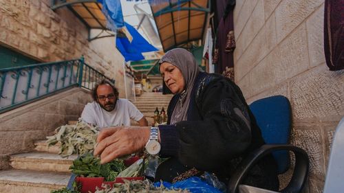 Un chef palestinian a publicat o carte despre bucătăria din Betleem / Editorul evreu a insistat ca volumul să fie publicat în această perioadă: „Acum cartea are chiar mai multă semnificație”
