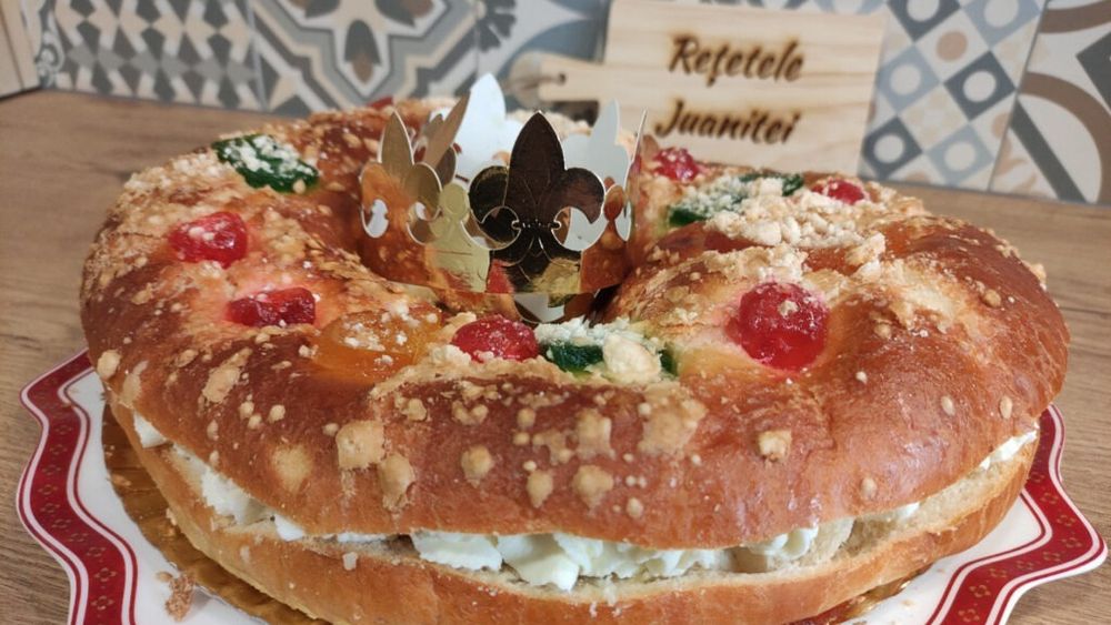 VIDEO Roscón de Reyes - colacul cu fructe confiate și apă de azahar, pe care spaniolii îl pregătesc pentru Sărbătoarea Regilor